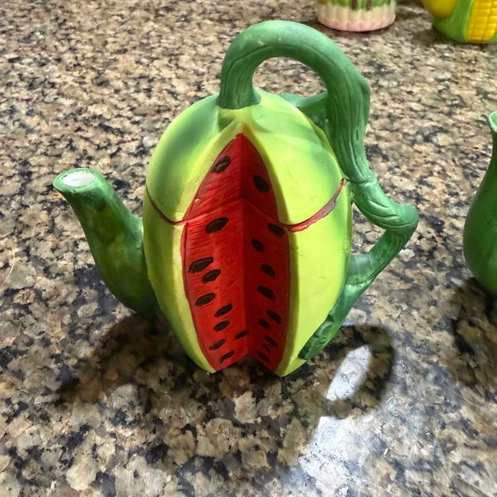 Vintage‎ Style Miniature Ceramic Fruit and Vegetable Teapots Set of 4 Decor